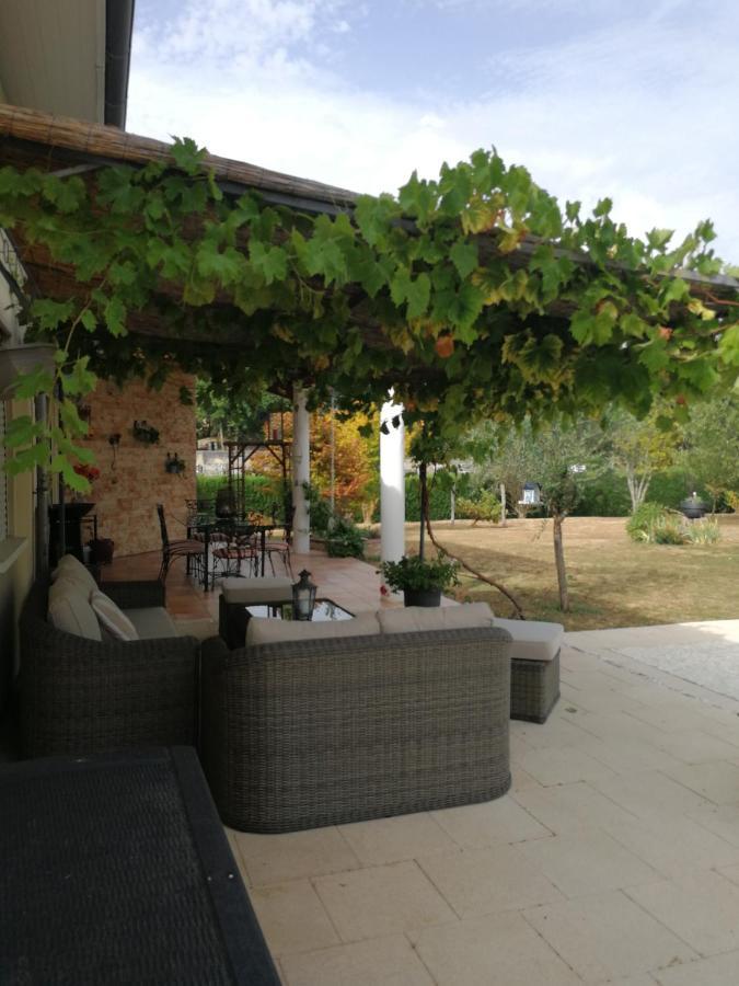 Au Doux Repos Bed & Breakfast Lucbardez-et-Bargues Eksteriør bilde